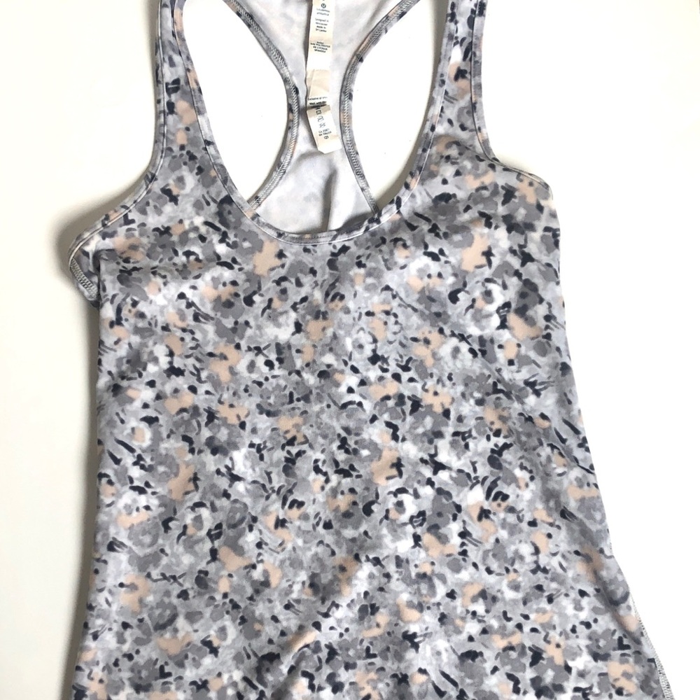 Lululemon Cool Racerback tank, Size 6